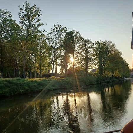 Sur La Somme A Bord De La Peniche Arche De Noe Hotel Pont-Remy ภายนอก รูปภาพ